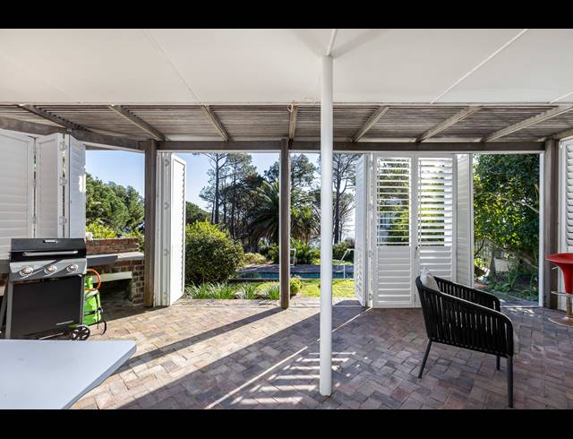 3 BEDROOM HOUSE TO LET IN CAMPS BAY